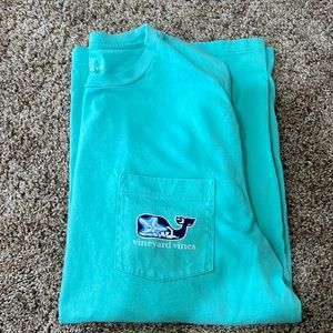Vineyard Vines tee